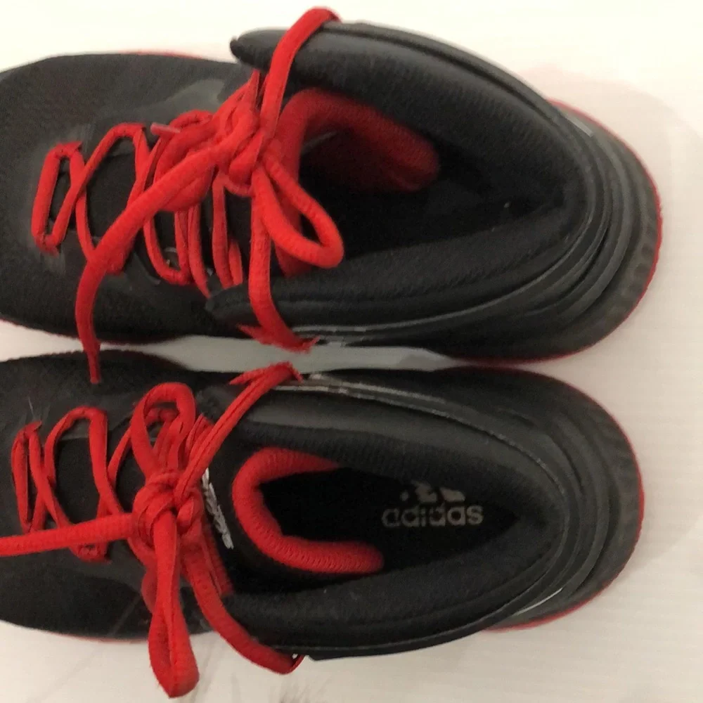 ADIDAS RED BLACK BASKETBALL SNEAKERS MENS SIZE 8